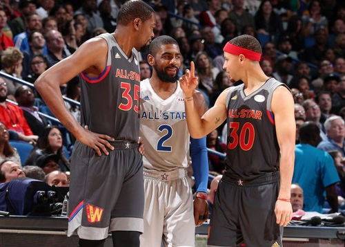 佩杜拉：曼城准备为求购多纳鲁马向巴黎报价3000万欧元