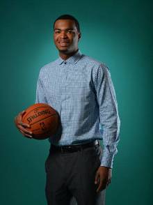 前瞻｜奥格斯堡1-2拜仁：凯恩基因太强，领先6分，拜仁仍不敢大意.