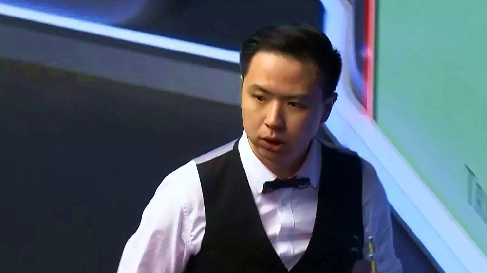 而马克则很 而马克则很