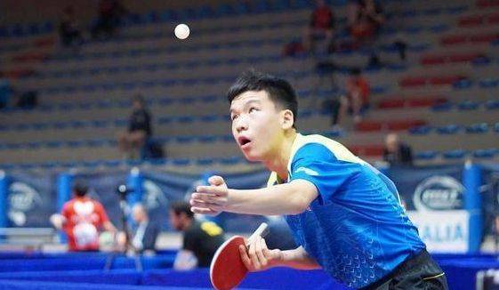 国足0比2澳大利亚