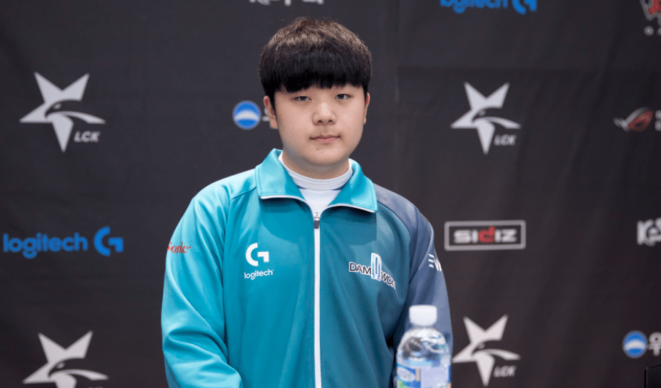 攻守一体 攻守一体